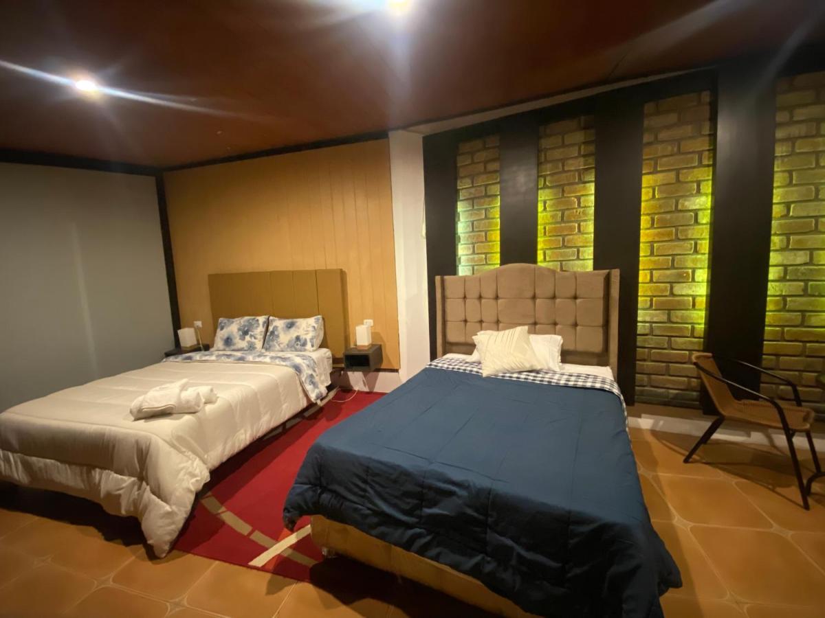 Casa Hotel Cisne Azul El Tambo Ngoại thất bức ảnh